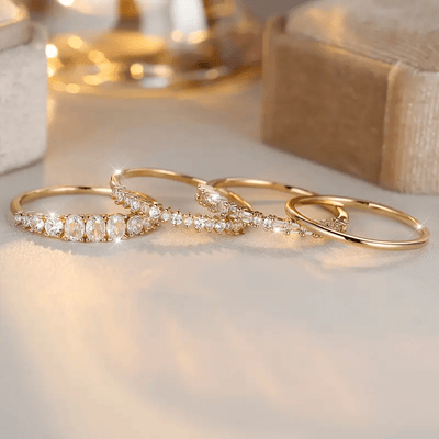 Anna™ | Elegante Anello in Zirconia Dorata 14K